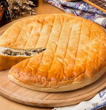 Осетинский пирог с говядиной и картофеле
